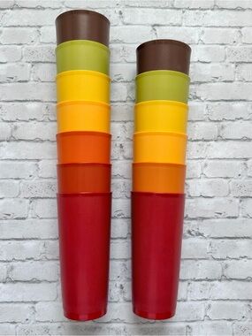 Vintage 1970s Tupperware Cups